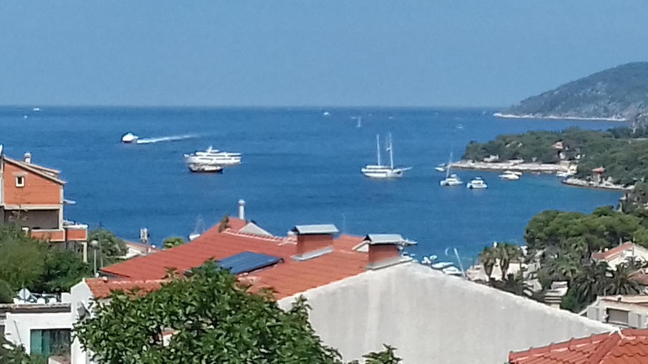 Sanja Gasthuis Hvar Town